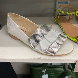 NIB Divine Follie sz 36 shoes